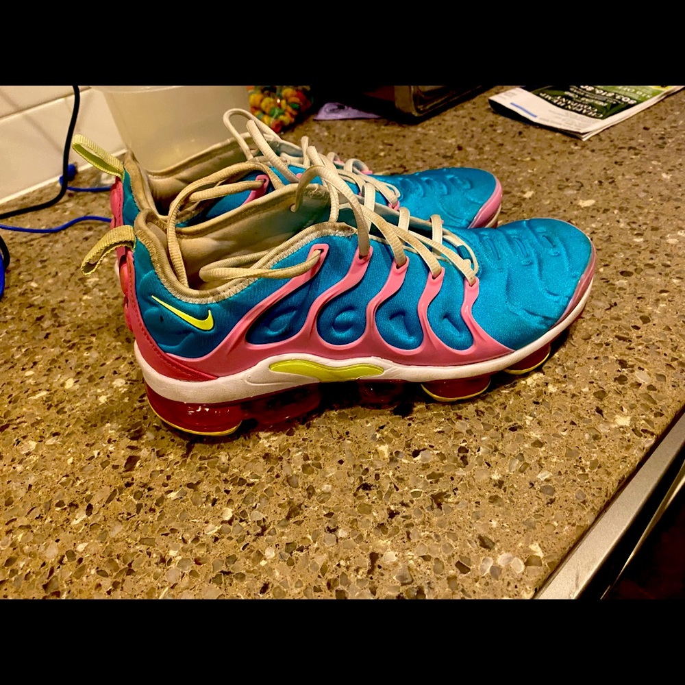 Nike Air VM size 9